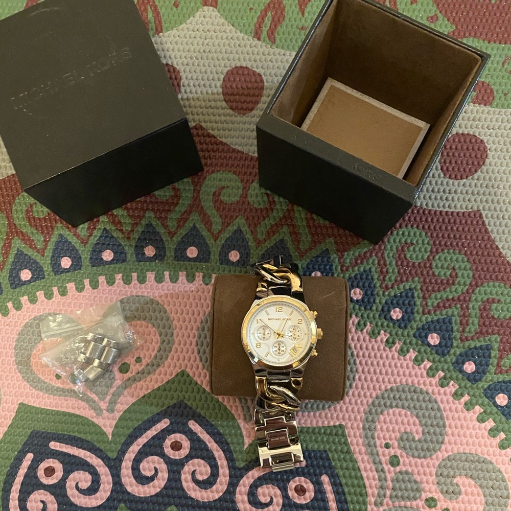 Authentic used women’s michael kors watch